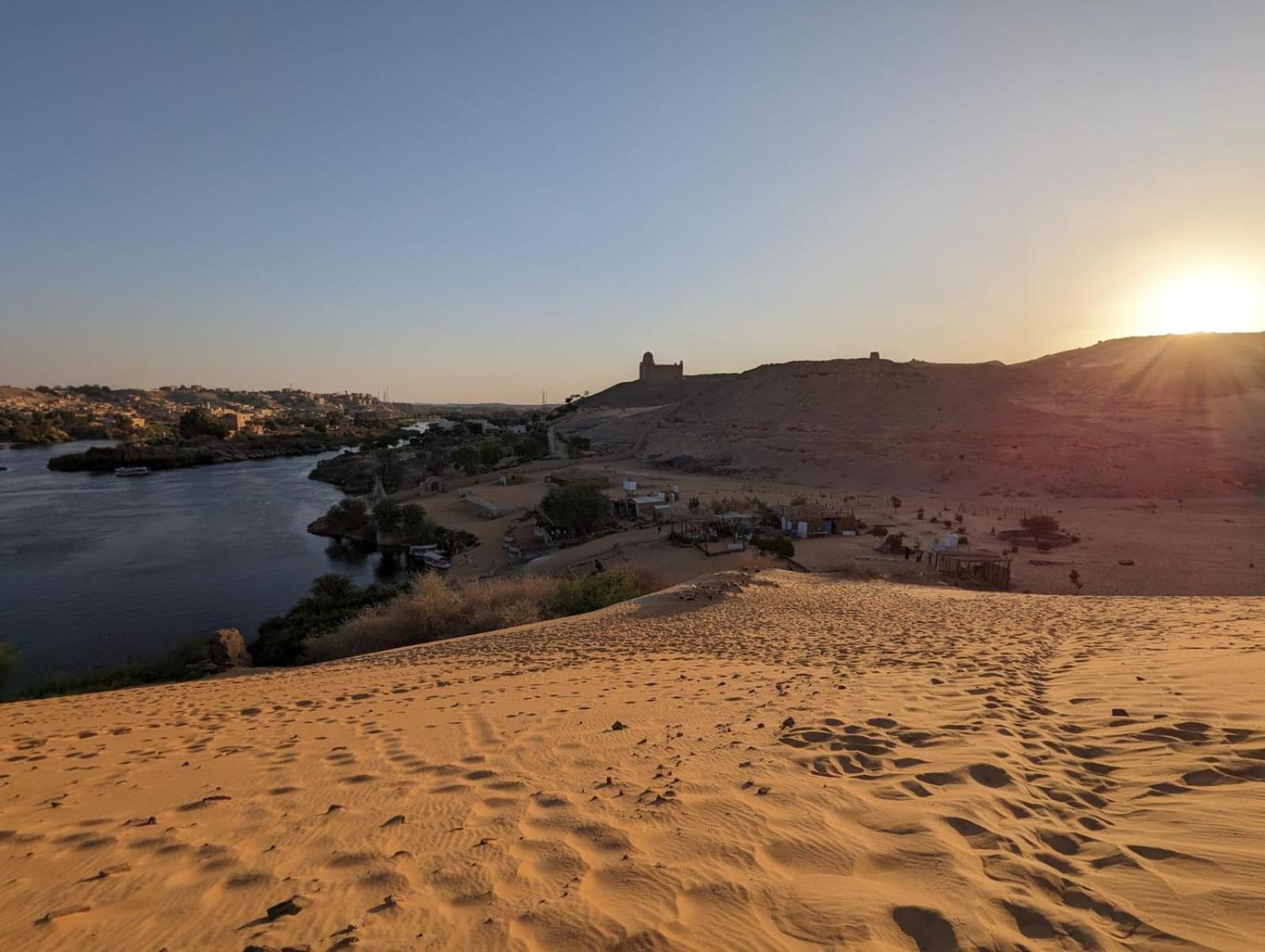 Nile View Guest House Aswan Exteriör bild