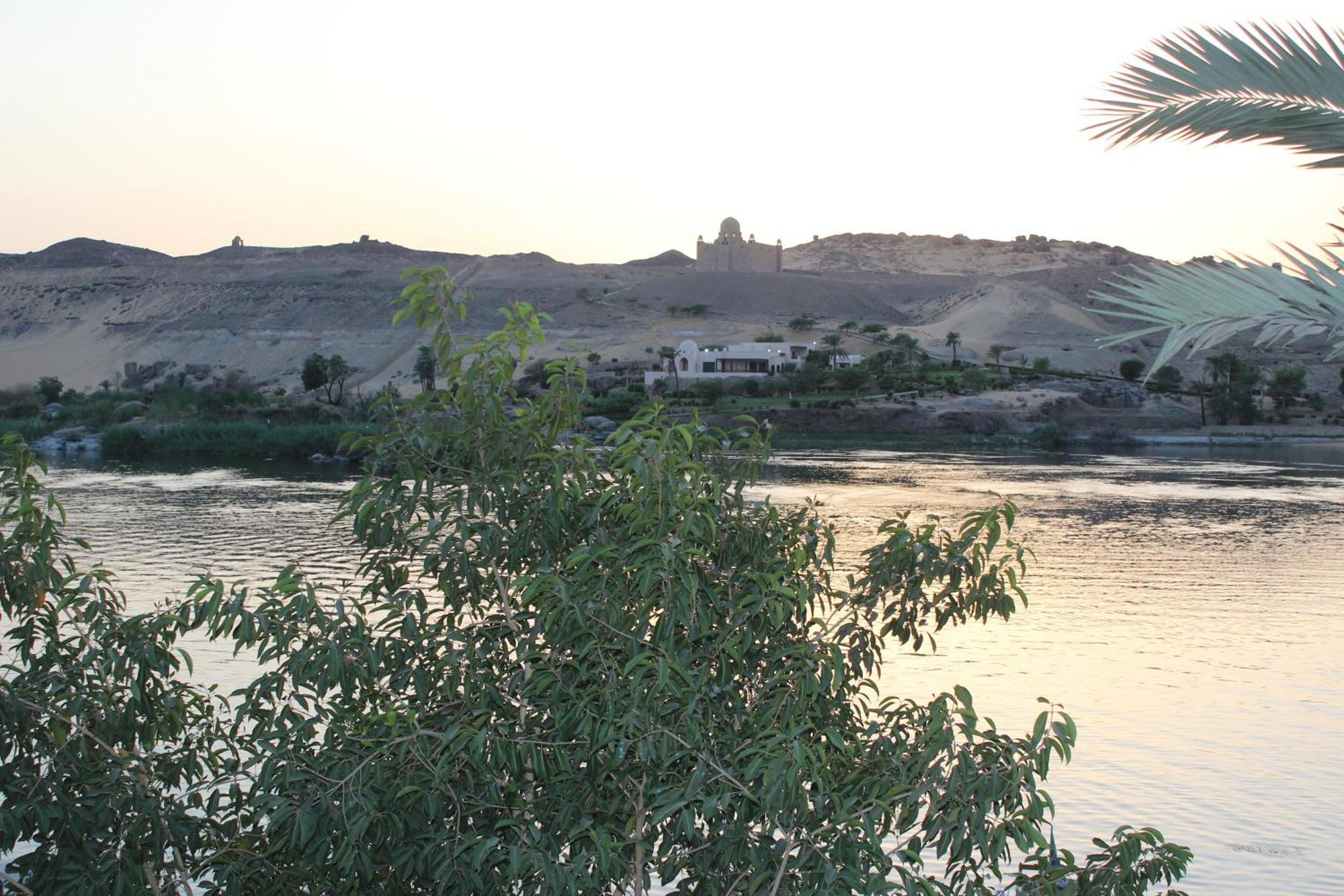 Nile View Guest House Aswan Exteriör bild