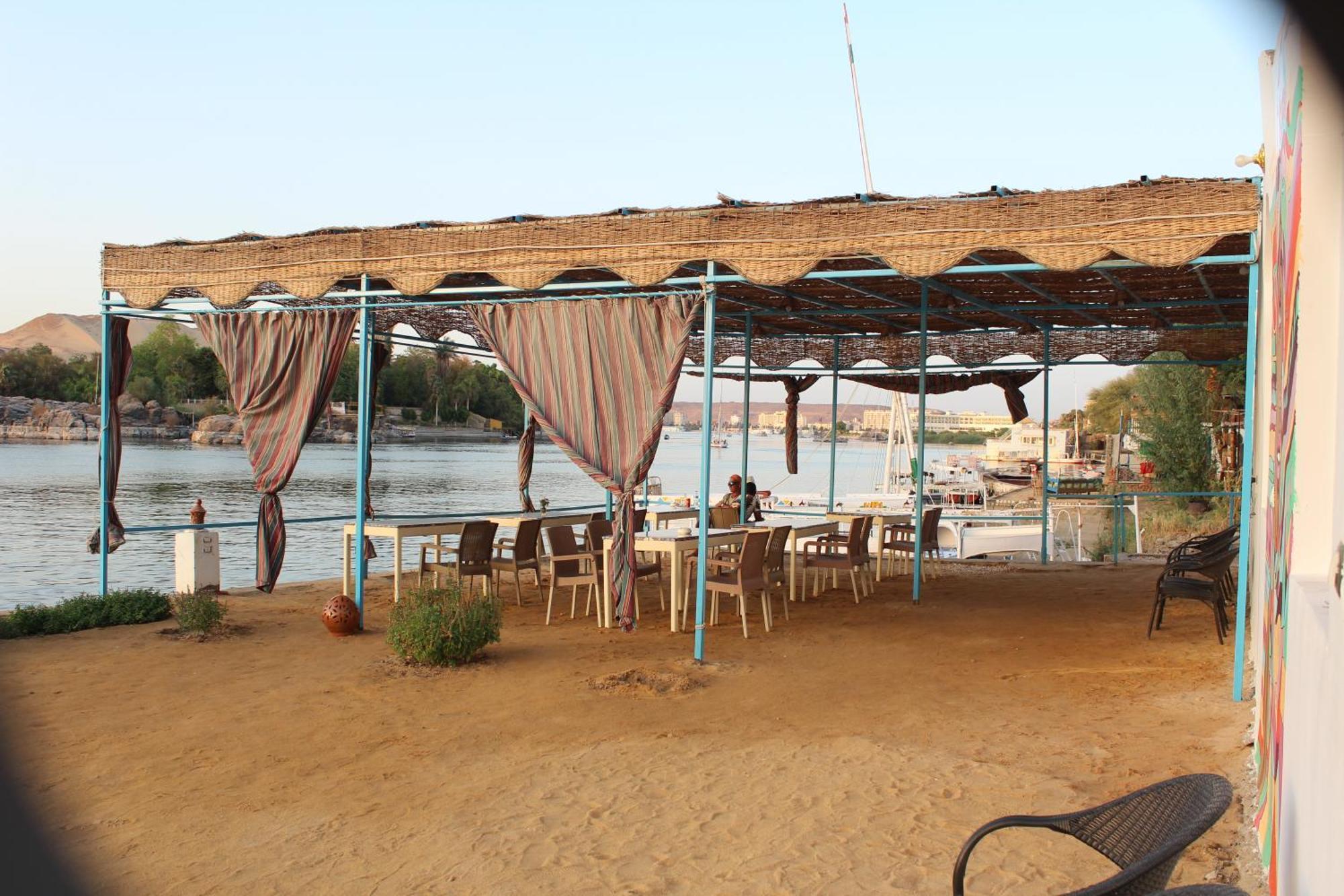 Nile View Guest House Aswan Exteriör bild