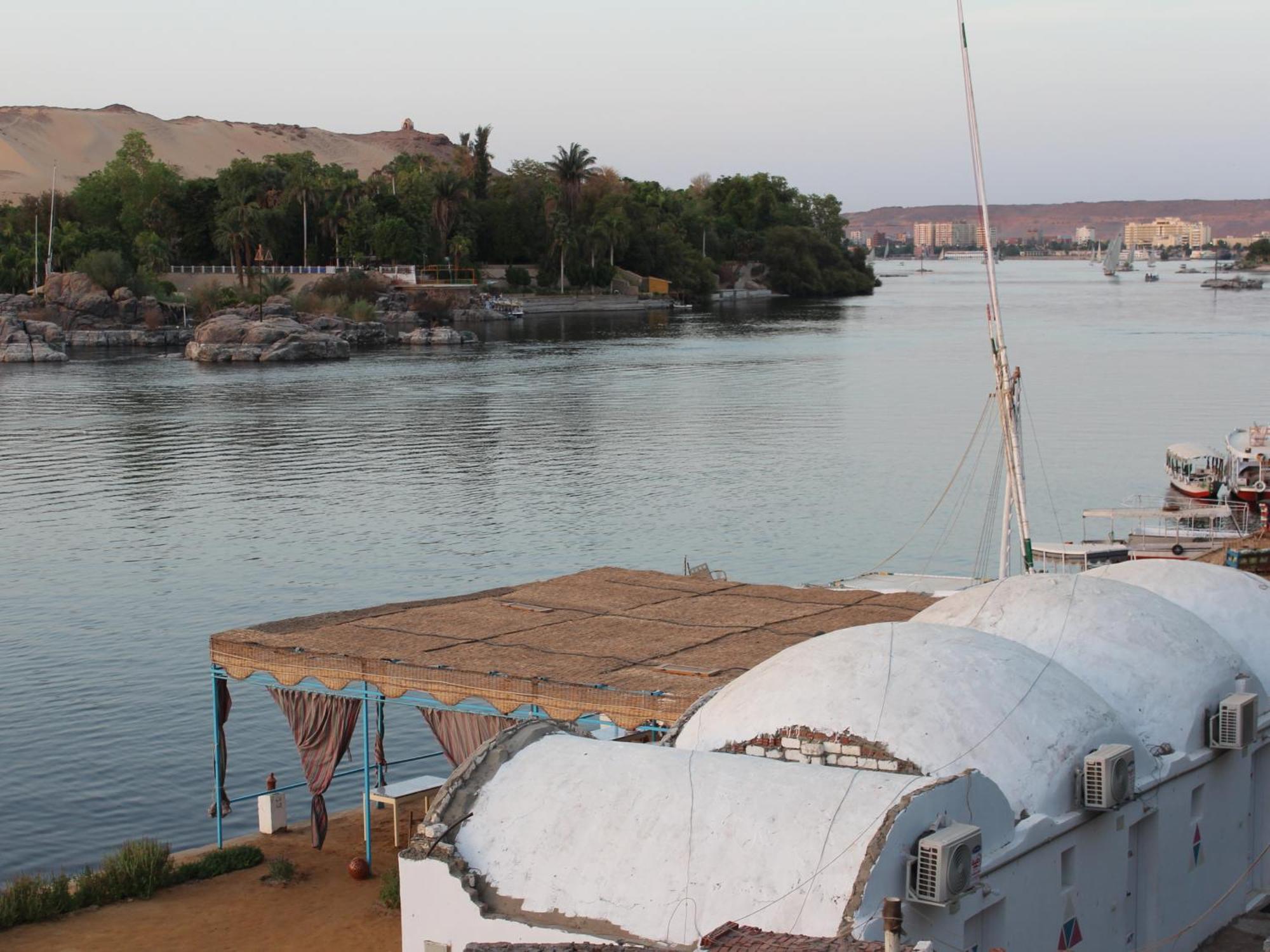 Nile View Guest House Aswan Exteriör bild
