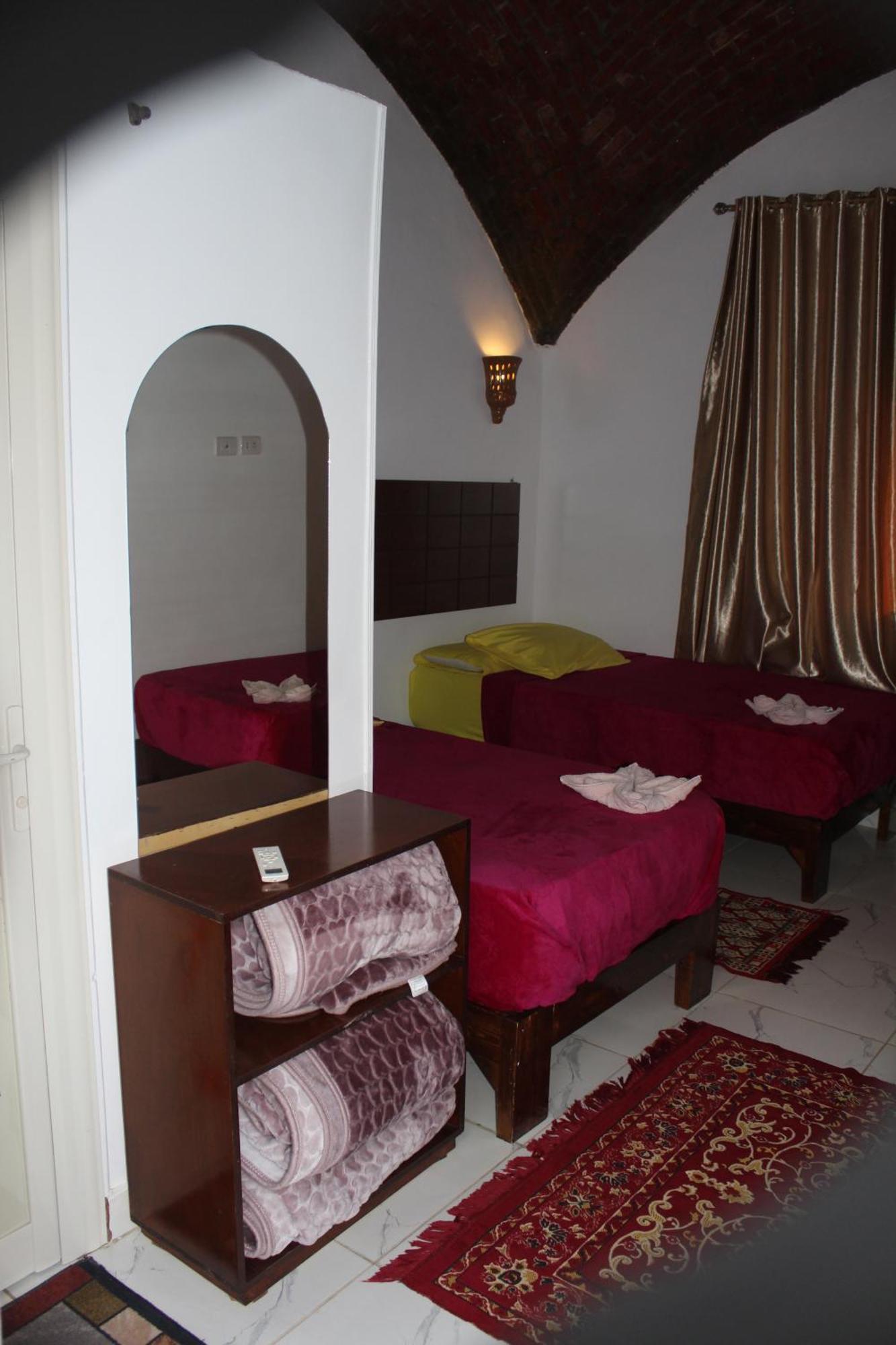 Nile View Guest House Aswan Exteriör bild