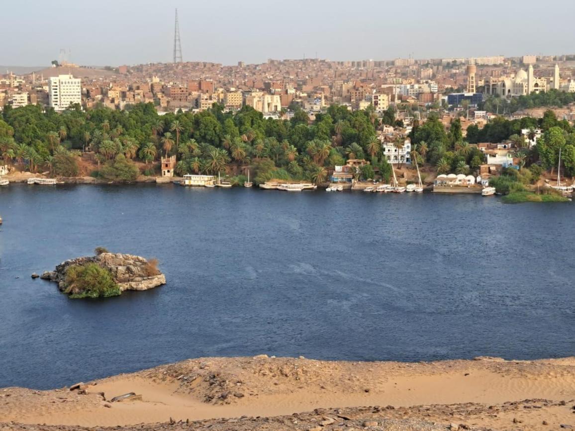 Nile View Guest House Aswan Exteriör bild